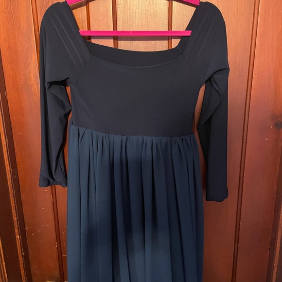 Navy Blue MATERNITY photo shoot dress - Picture 2 of 4